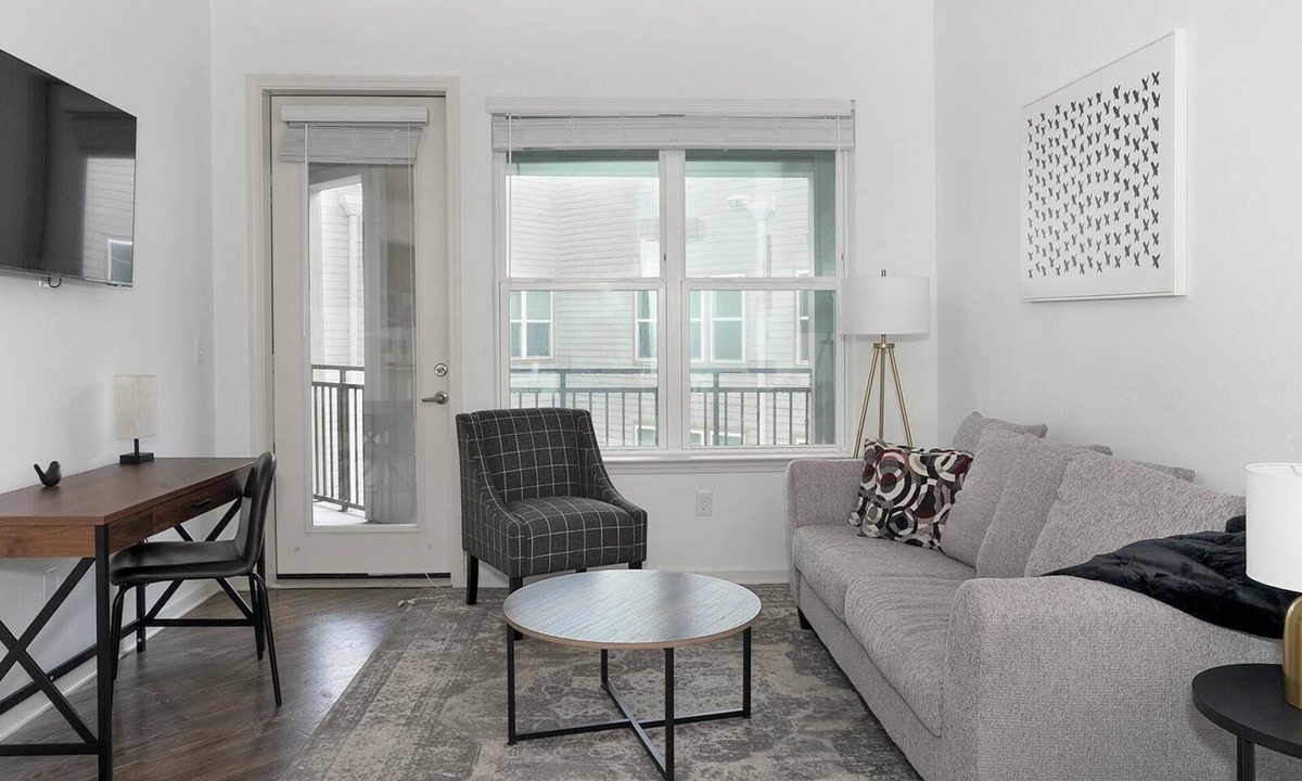 San Marco Apartment | Landing | Beautiful 1BD, Yoga Studio, Gym