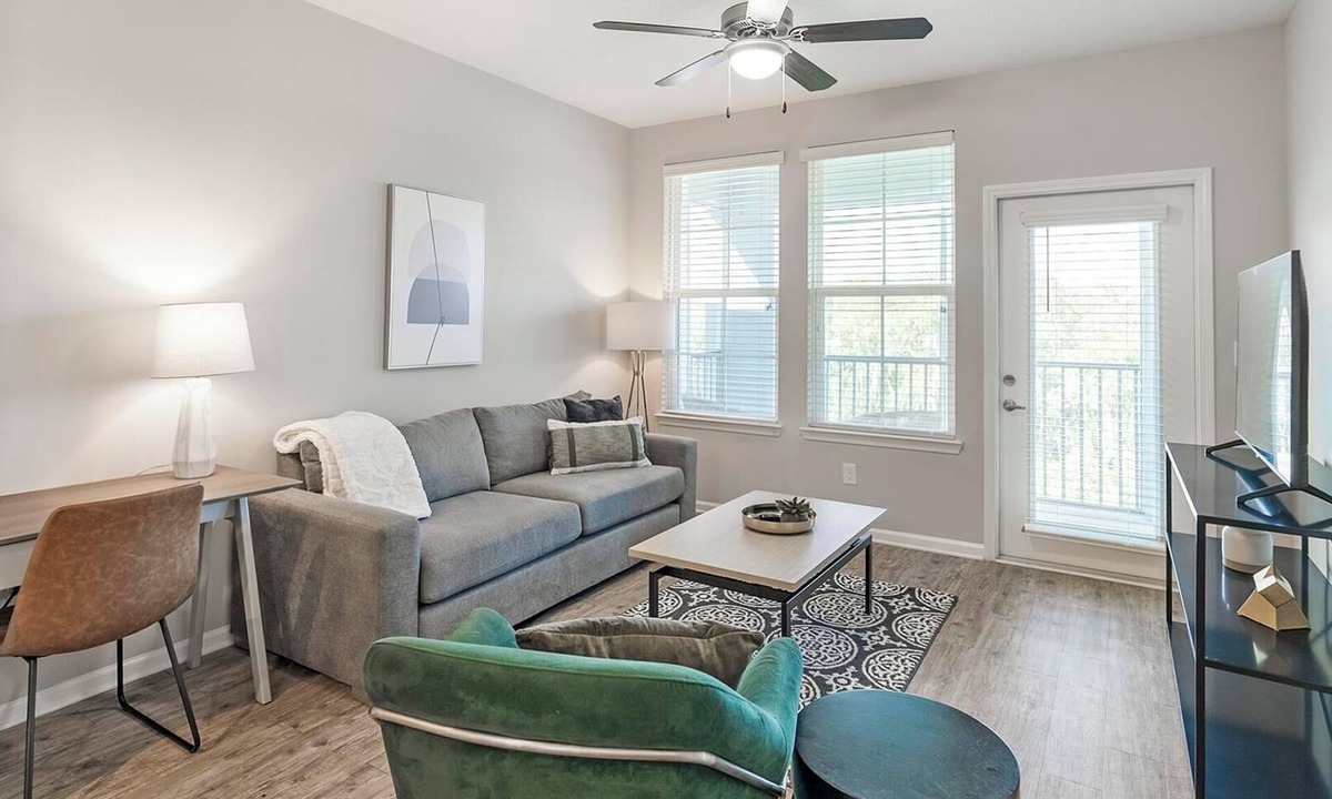 Land O' Lakes Apartment | Landing | Beautiful 1BD, Clubhouse, Gym
