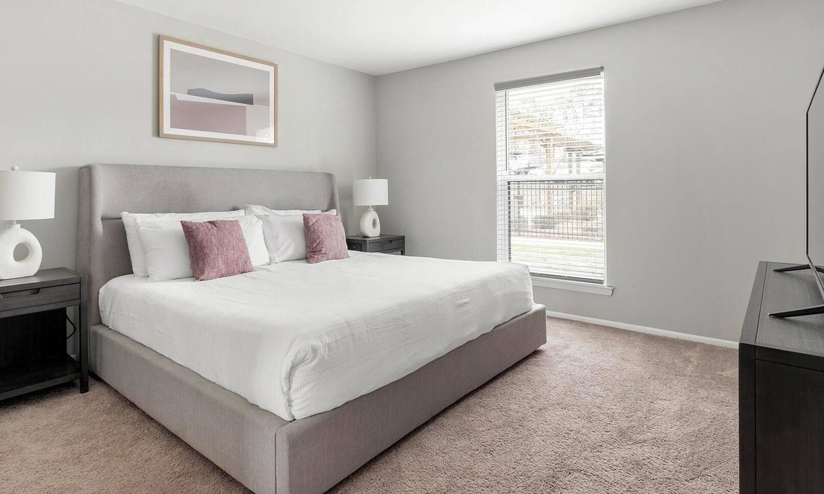 Homewood Apartment | Landing | Incredible 1BD, Clubhouse, Pool
