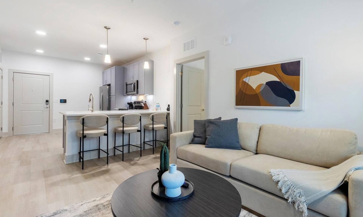 Santa Rosa Beach Apartment | Landing | Spectacular 2BD, Gym, Pool