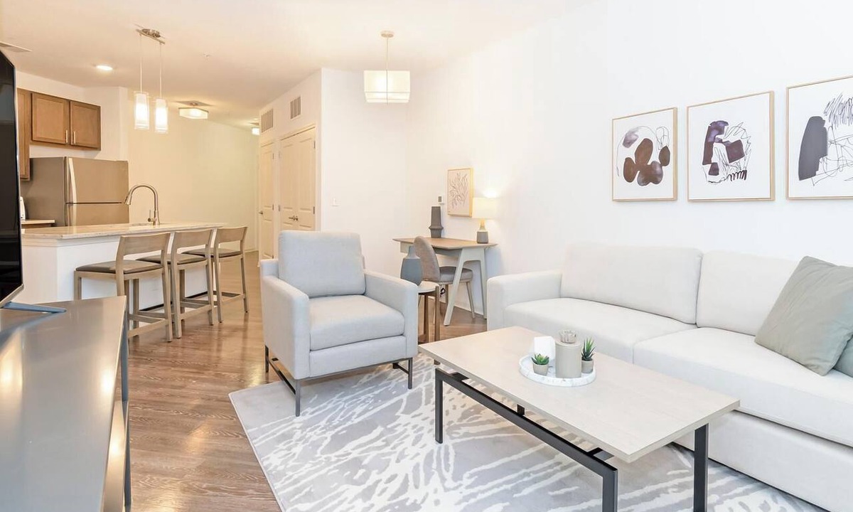 San Marco Apartment | Landing | Spectacular 1BD, Yoga Studio, Pool