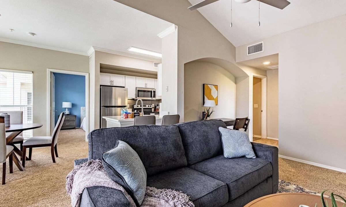Webster Apartment | Landing | Spectacular 2BD, Gym