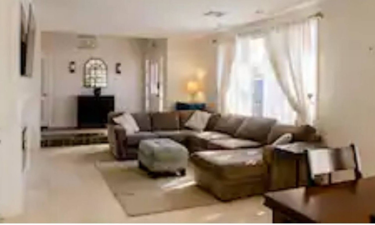 Lake Terrace & Oaks House | Large New Orleans Gem w POOL