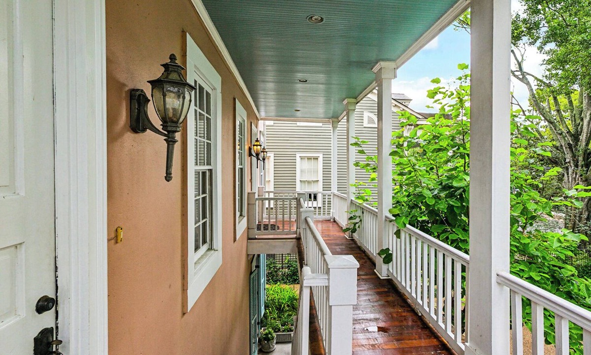 Lower Garden District House | Large three bedroom townhouse in the best location in New Orleans.fast wifi