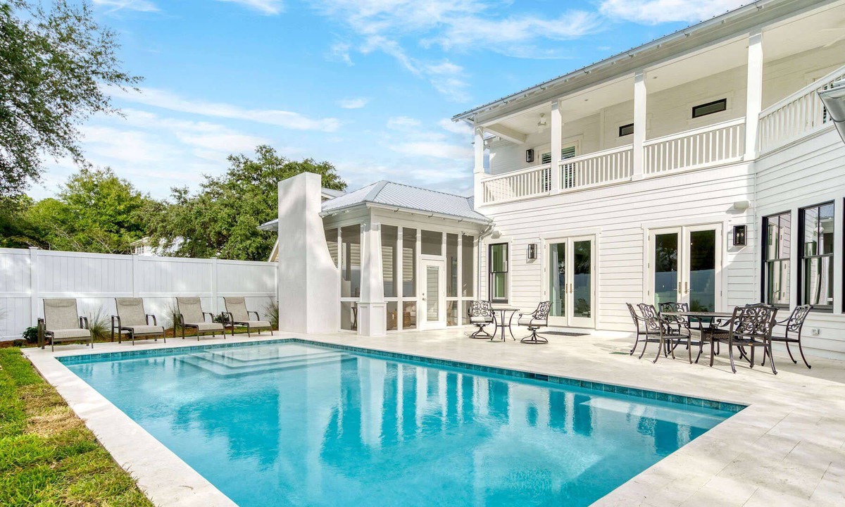 Seacrest House | Lavish Home 3 min to beach w Pool and Pickleball