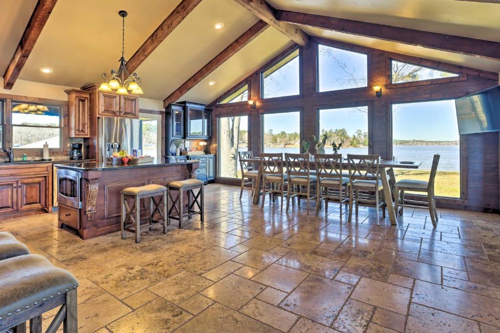 Shelby House | Lay Lake Access & Views: Expansive Shelby Home!