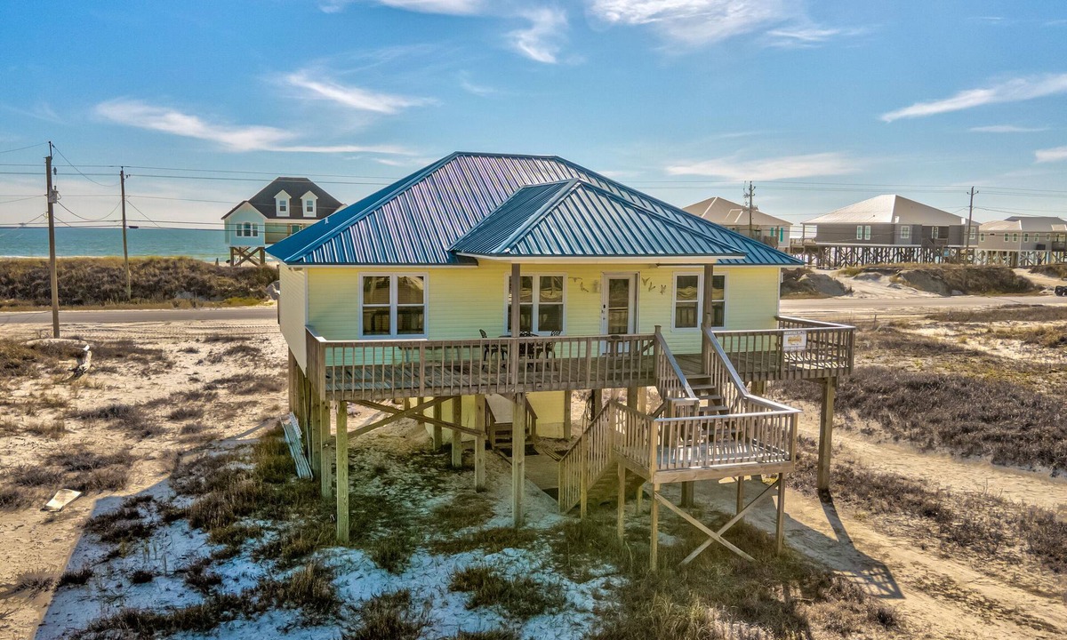 Dauphin Island House | Lazy Bass - Family Friendly Three Bedroom/Two Bath Home - Easy Walk to Beach