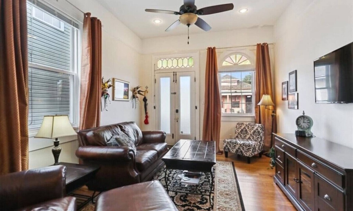 South 7th Ward House | Le Maison d`Art - 5-6 blocks away from live jazz