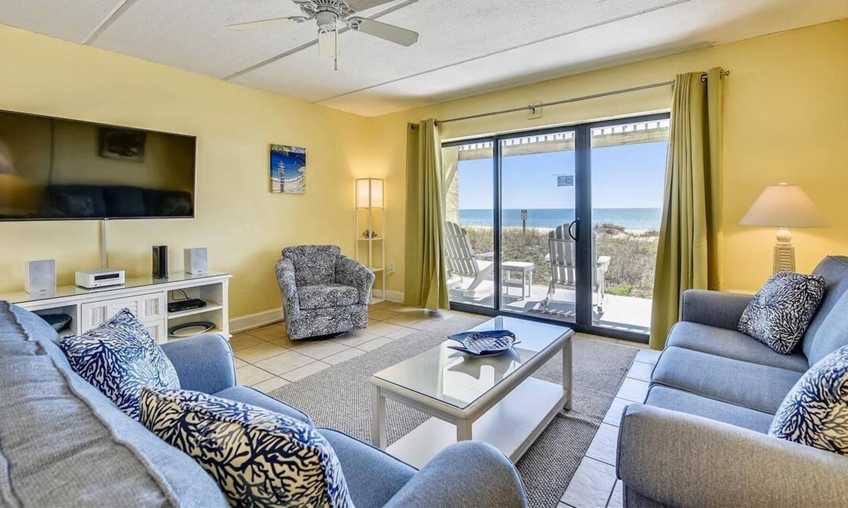 St. George Island Condo | LEAVE YOUR WORRIES behind as you let the wonder of St. George Island sink into your soul!