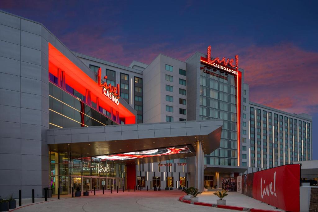 Bossier City Hotel | Live Casino & Hotel Louisiana, Curio Collection by Hilton