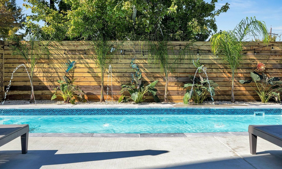 Mid-City District Condo | Lively Mid-City 3BR: Ideal for Mardi Gras, Streetcar and Canal Street Steps Away w/Pool