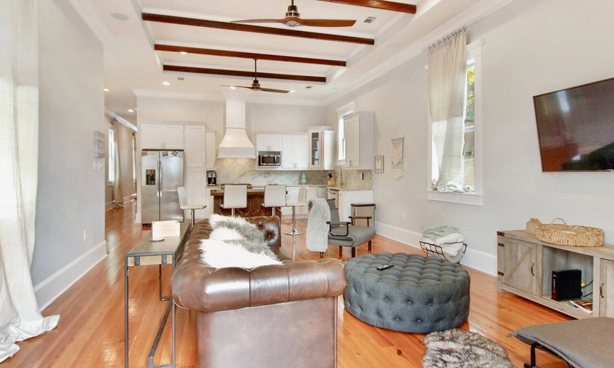 Saint Claude House | LOCATION! Gorg new construction-2 miles to quarter! 19OSTR-26917 19RSTR-26918