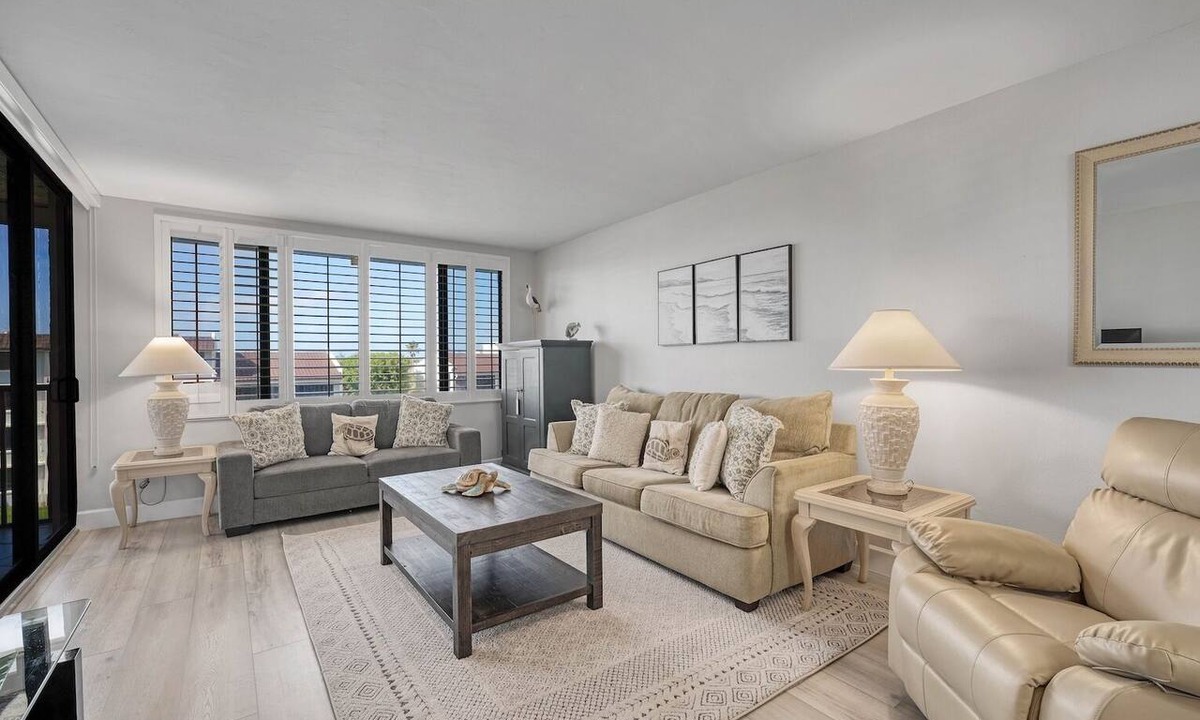 Sanibel Condo | Loggerhead Cay #434 - Sanibel Island beach view condo- tennis, heated pool