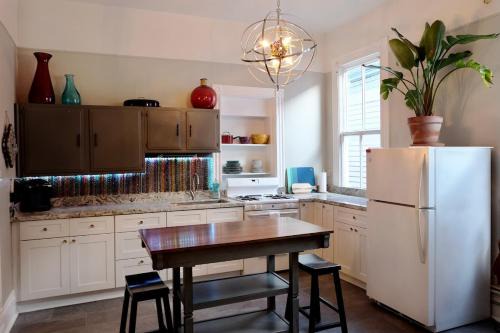 Mid-City Apartment | Lovely Mid-City 2-Bedroom