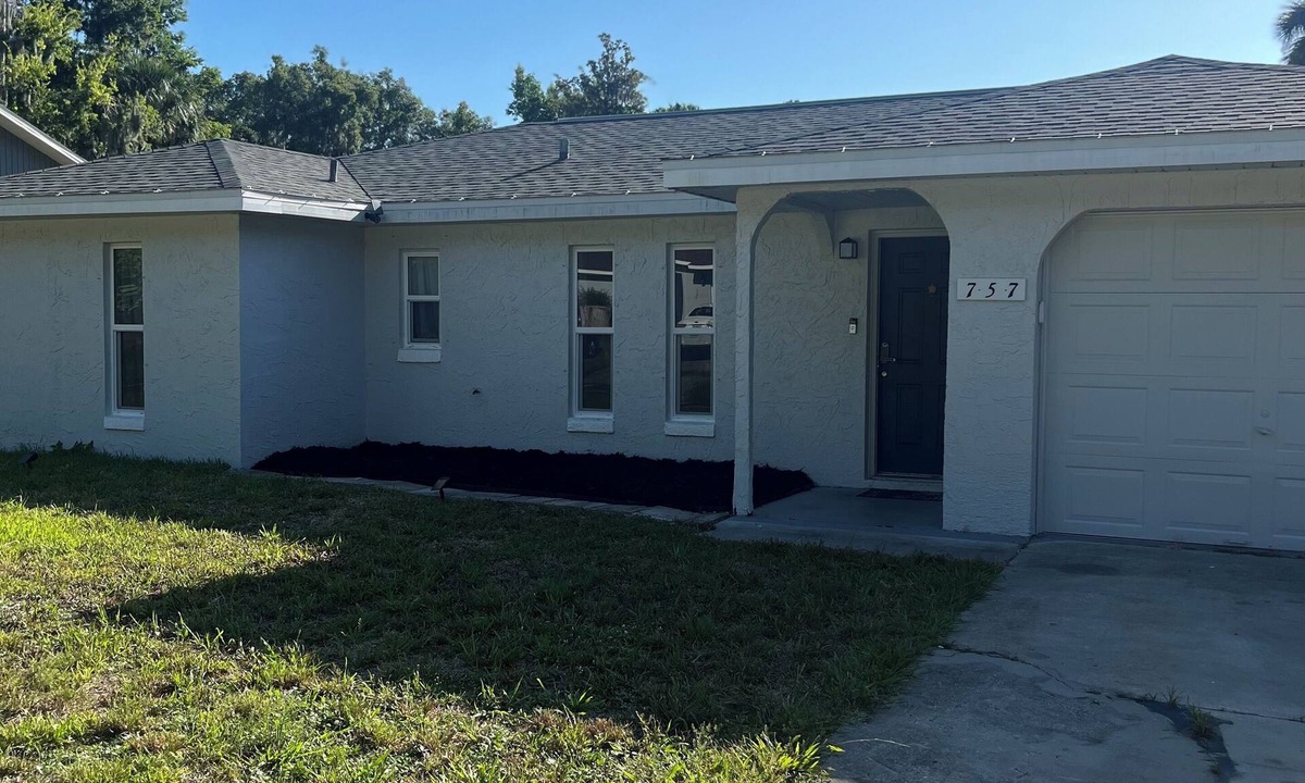 Daytona Beach House | Loving home in the heart of it all! Close to everything!