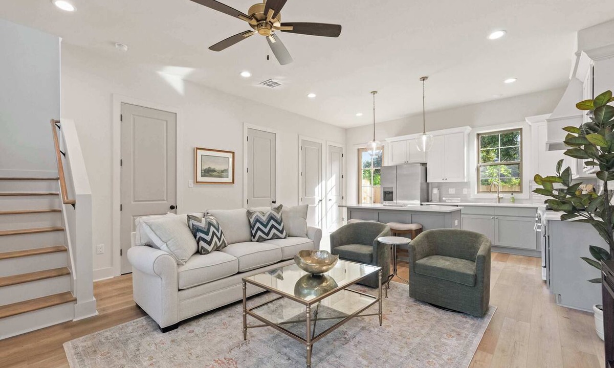 Lafayette Condo | Luxe Oaks | Walk to River Ranch | Premier Host | EV Charger