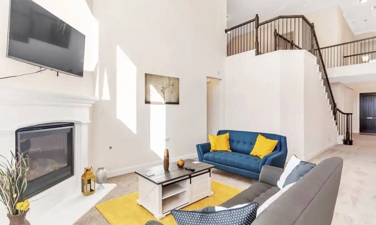 Valley Ranch House | Luxe Private Getaway in the Heart of Las Colinas!
