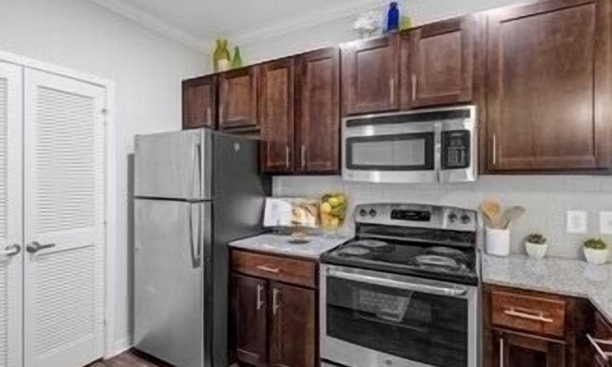 Northwest Pensacola Apartment | Luxurious & Cozy Two Bedroom Apartment!