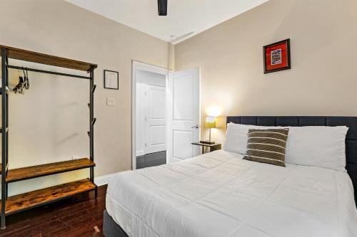 South 7th Ward Bed & Breakfast | Luxury 3-Bedroom Oasis with Open Living Space & Designer Touches
