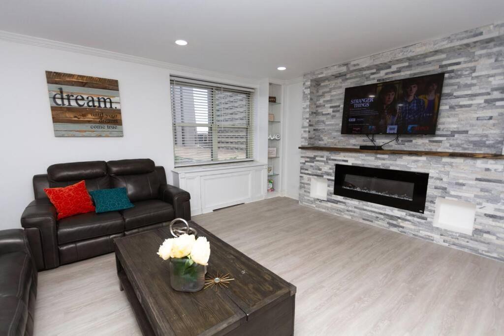 Downtown Atlanta Apartment | Luxury Apartment in Atlanta next to Hard Rock Cafe