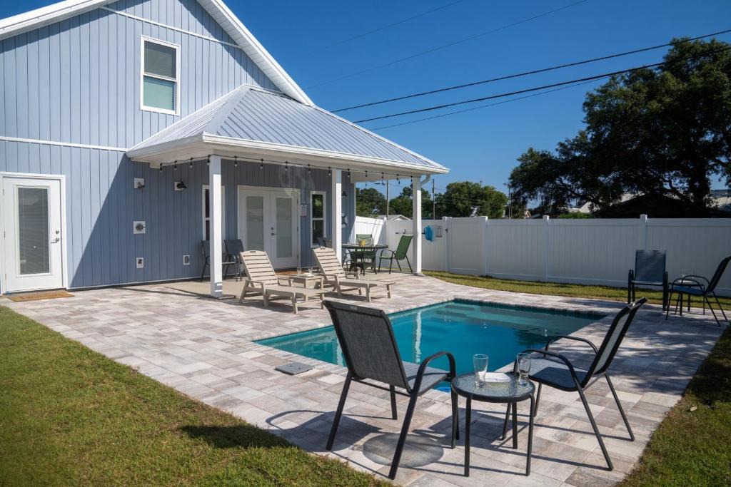 Laguna Beach Estates House | Luxury Home w/Pool & 35' Parking Area (Sleeps 18)