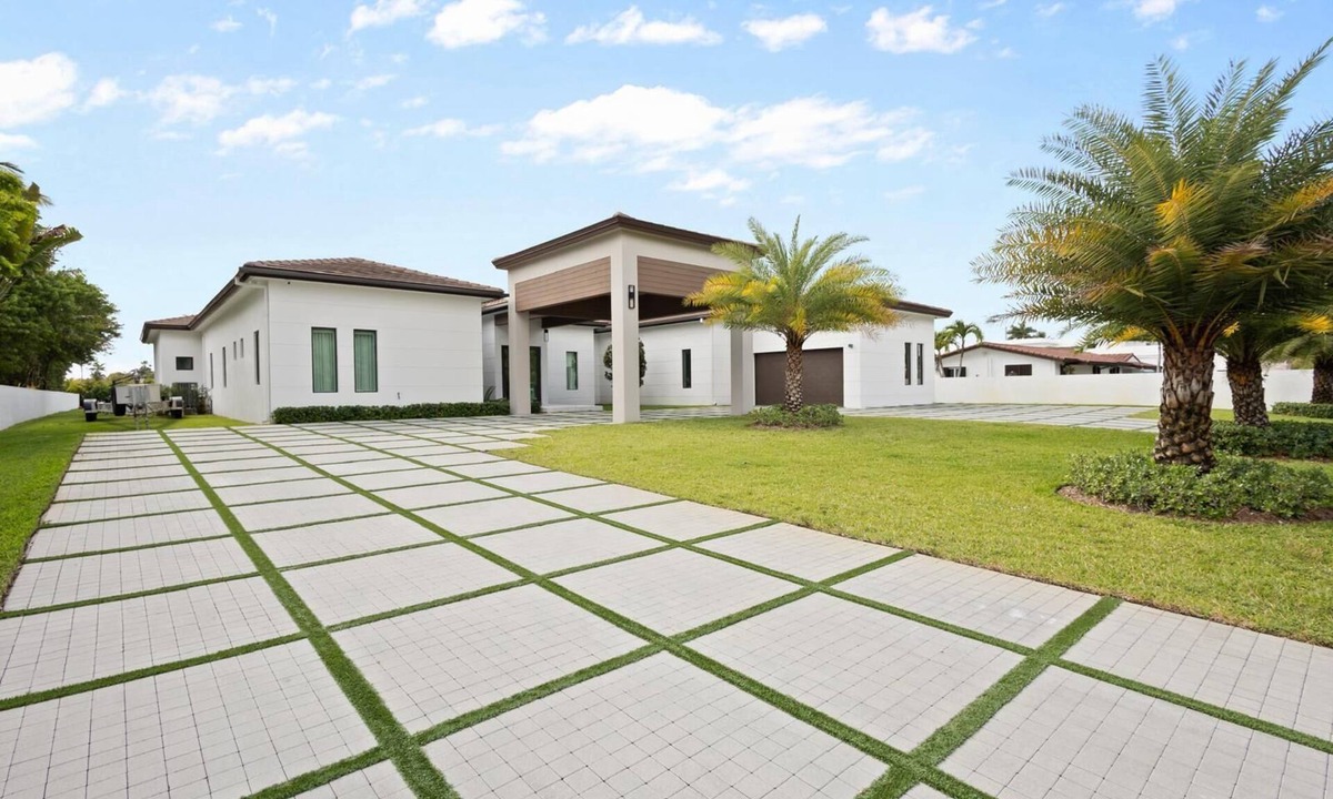 Ludlam House | Luxury Meets Miami