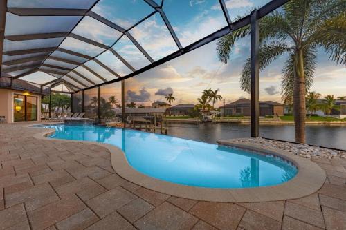 Pelican House | Luxury, Sunsets, Heated Infinity Pool, Spa, Pool Table, Bikes & Kayaks - Villa Coral Bay - Roelens