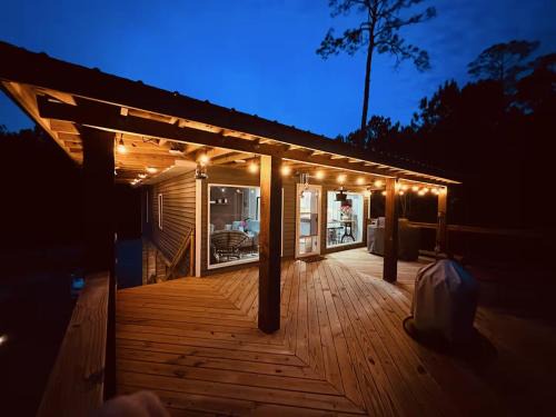 Shoreline Park House | Luxury Waterfront property