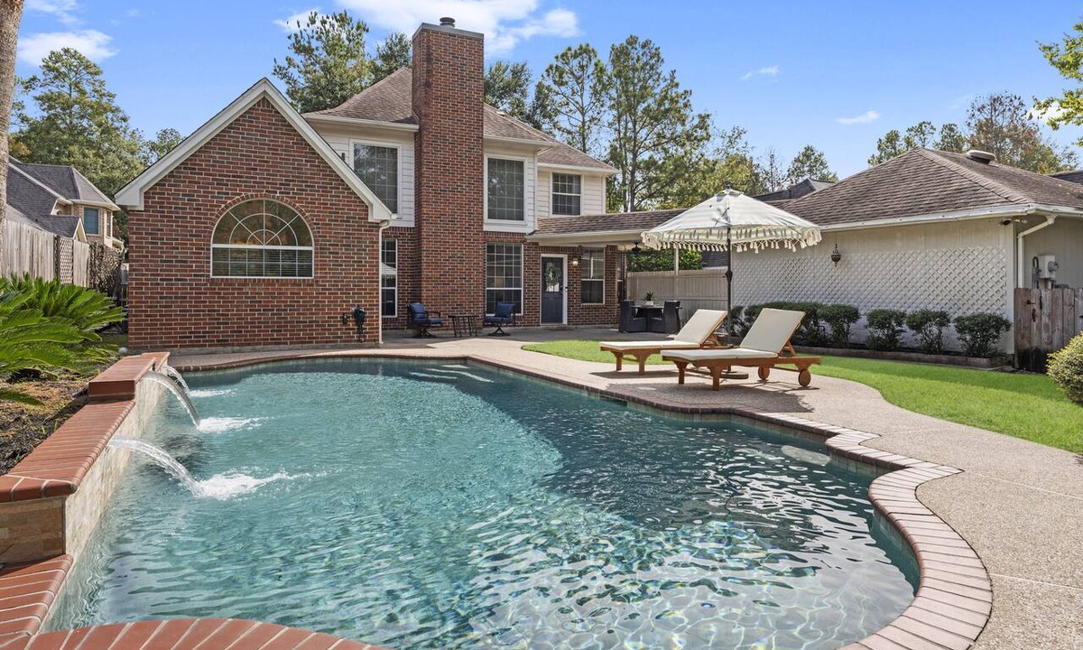 Alden Bridge House | Luxury Woodlands Hideaway Home - Pool, Updated, & Close to Everything!