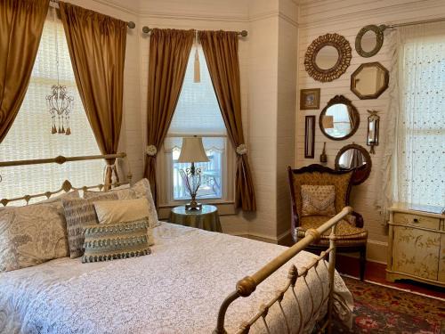 Historic Downtown Apalachicola Bed & Breakfast | Majestic Jewel of Apalachicola