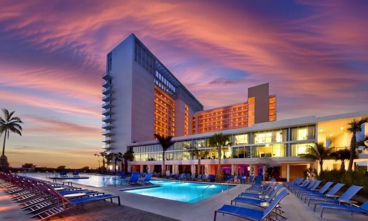 Marco Island Resort | Marriott's Crystal Shores - Luxurious 2 Bedroom Condo, Beachfront Resort