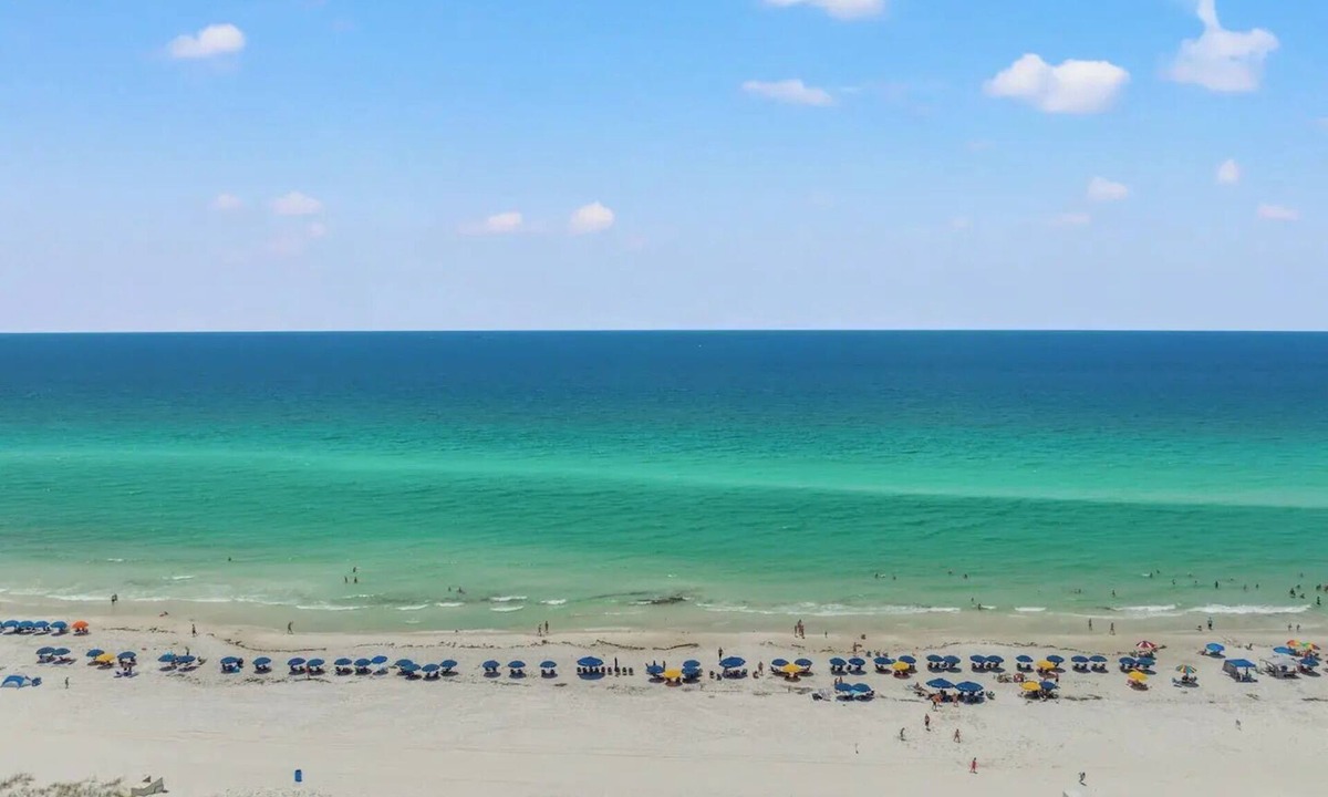 Crystal Shores House | Mermaid Motel Destin- Steps From Crystal Beach! New! Luxury unit Beach House!