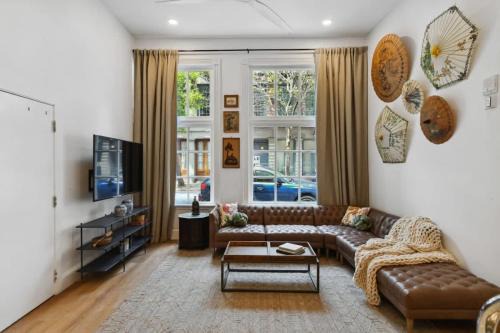 Central Business District Hotel | Modern CBD Hotel Suites with Near French Quarter