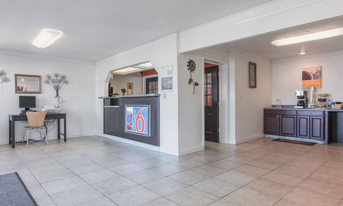 Hope Hotel | Motel 6 Hope, AR