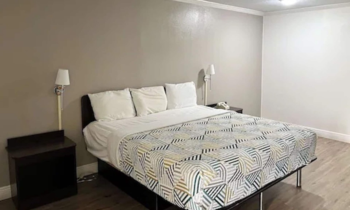 Opelousas Hotel | Motel 6 Opelousas, LA