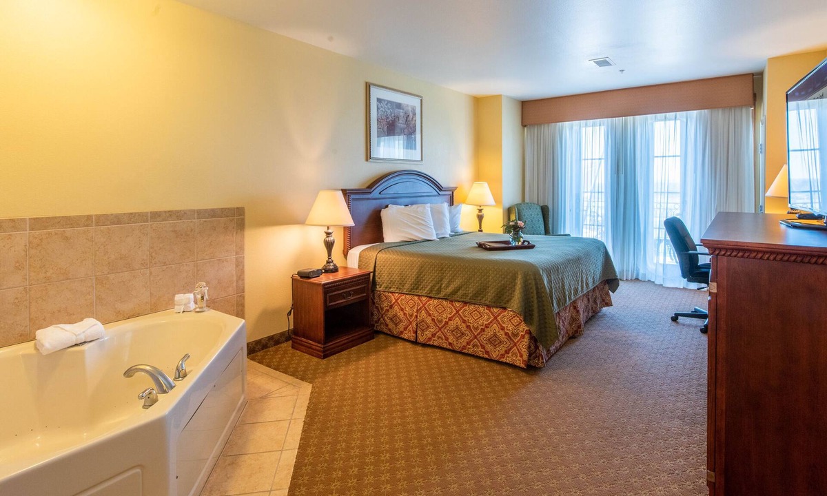 Natchez Hotel | Natchez Grand Hotel & Suites On the River