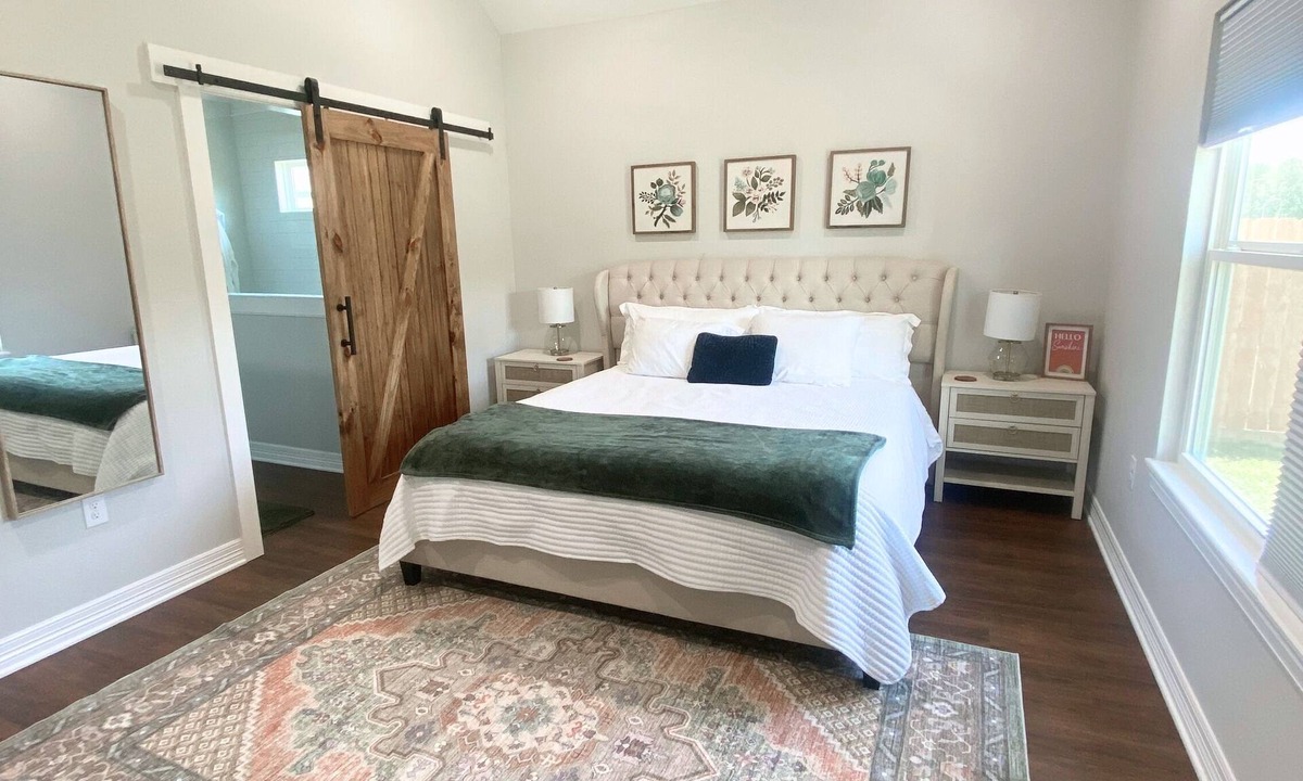 Lufkin House | New 3 bed 2 bath home in safe neighborhood near Angelina College