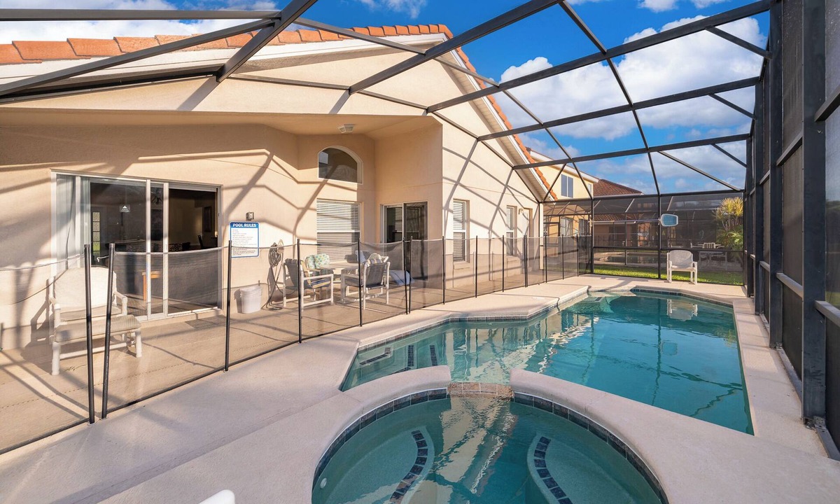 Solana Villa | ⭐NEW LISTING | 4 Bed Villa | Gated Resort of Solana | Pool | Minutes to Disney⭐