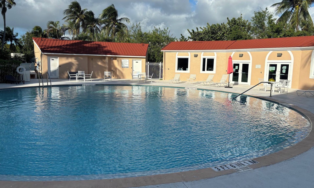 Key West Condo | NEW LISTING - CHARMING 2-BEDROOM CONDO IN BEAUTIFUL KEY WEST
