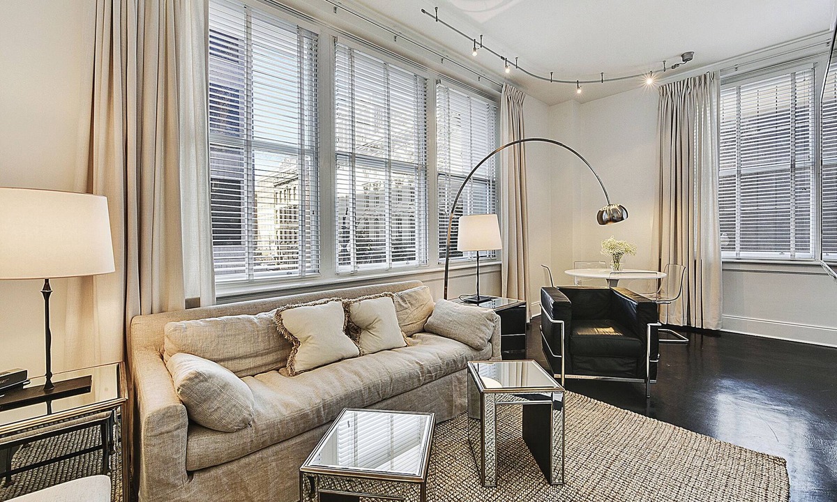 Central Business District Apartment | NEW LISTING~New Orleans Executive Rentals~Modern, Elegant in Prime Location
