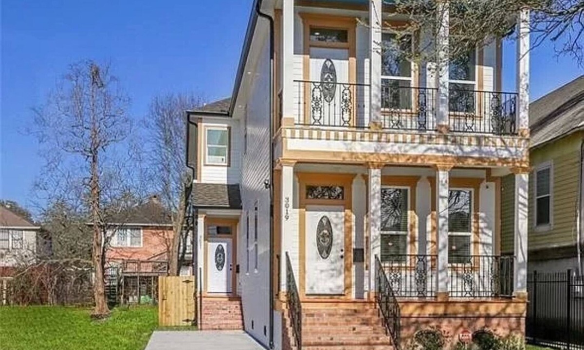 Broadmoor House | New Uptown Broadmoor Home