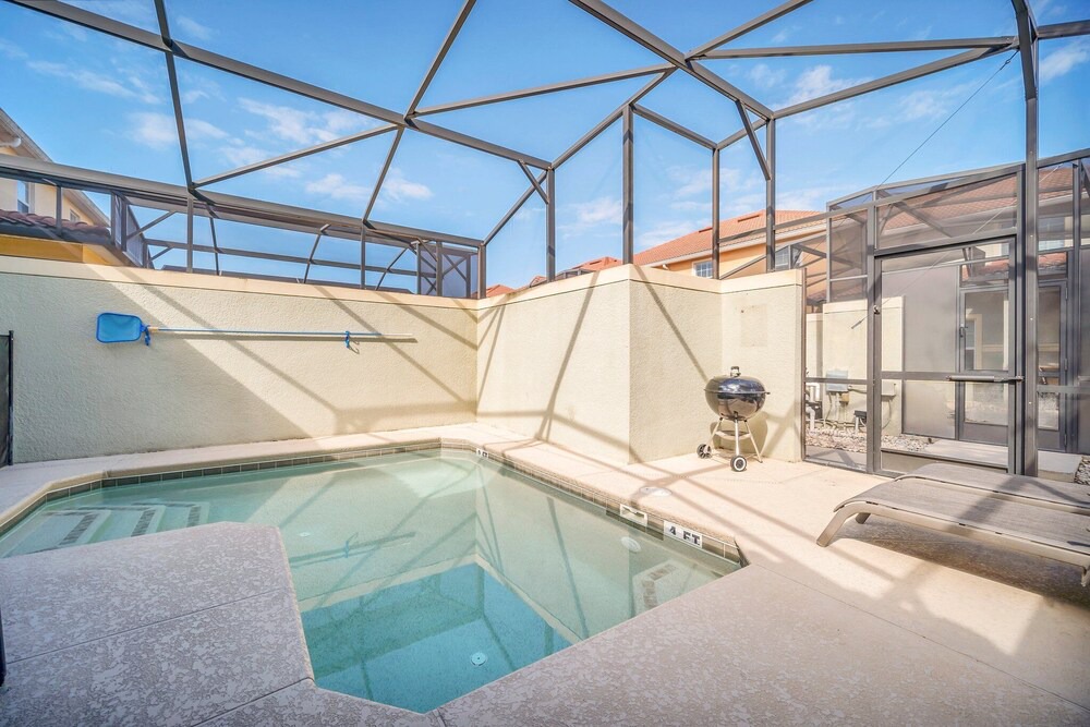 West Kissimmee House | Nice 5 Bed Splash Pool Townhome in Paradise Palms