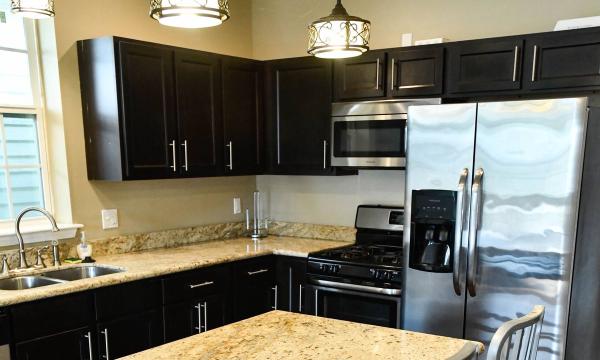 Mid-City Apartment | NolaAllThat Mid City Magic 2 Minutes by Street Car to French Quarter, Superdome