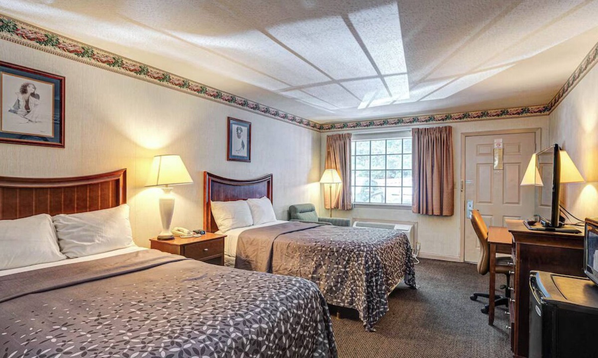 Hattiesburg Hotel | Northgate Inn by Townhouse Hattiesburg I-59