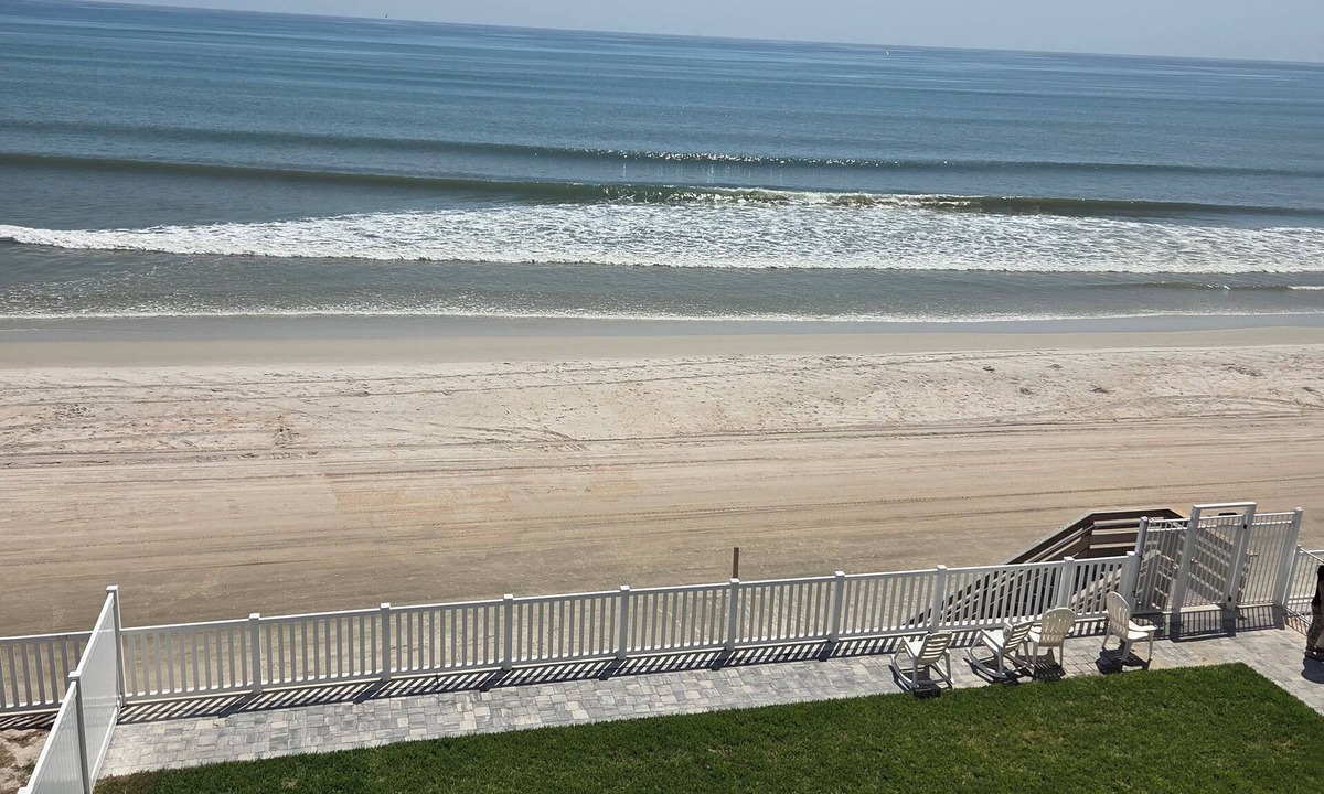 Daytona Beach Condo | Ocean front Oasis. Pool is OPEN. Cozy Ocean front views of Daytona Beach.