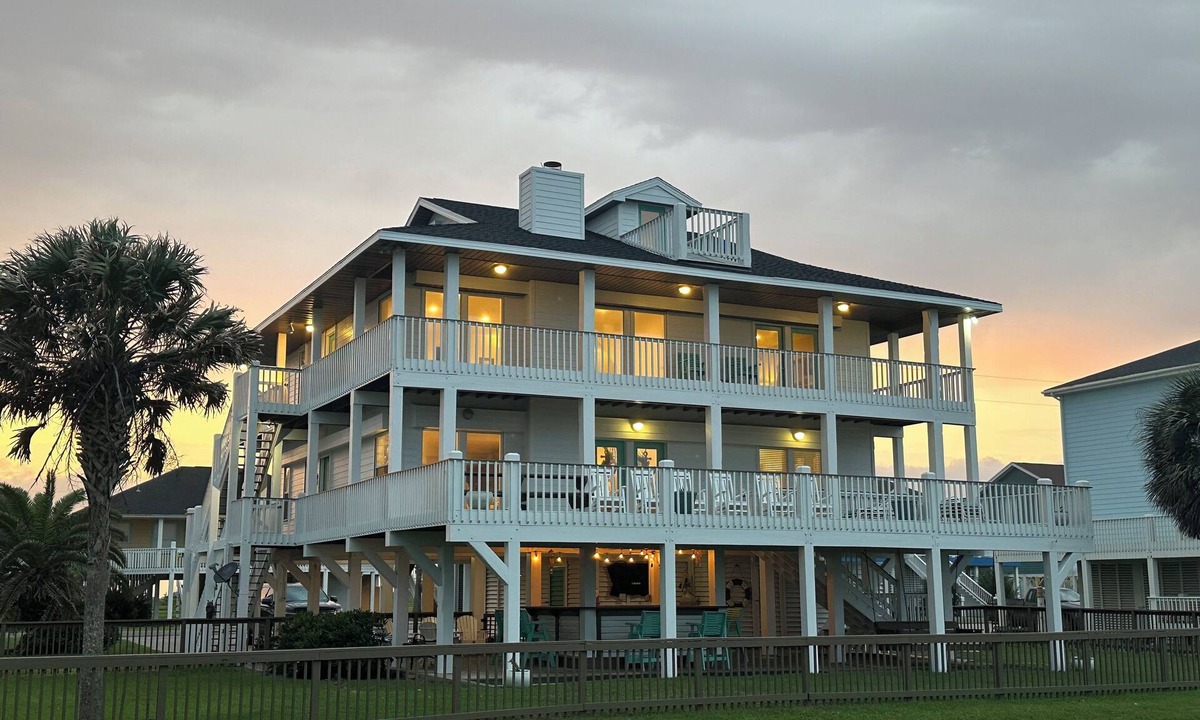 Port Bolivar House | Ocean Retreat, certified personal elevator, steps to beach, grill & fenced yard