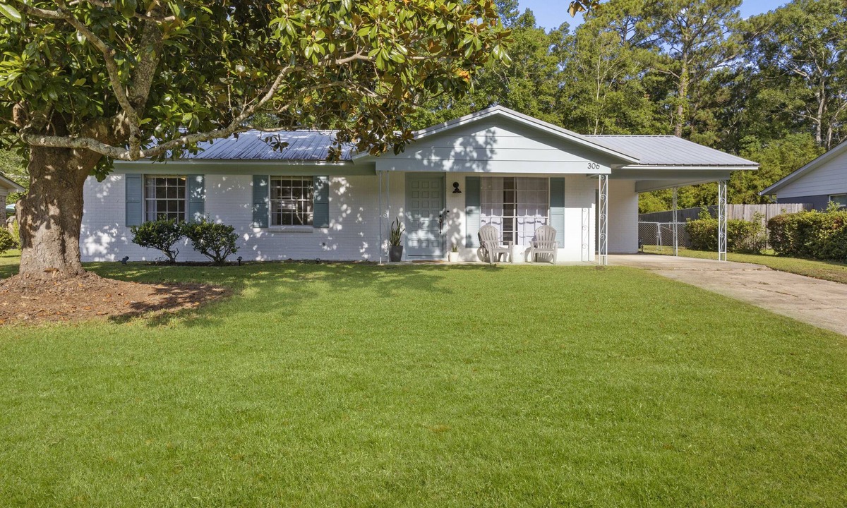 Ocean Springs House | Ocean Springs Beach Getaway Golf Cart District