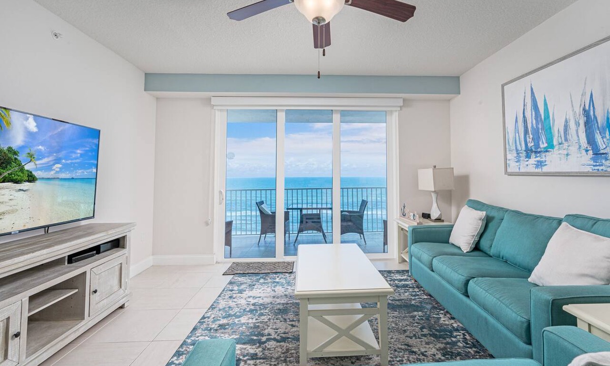 Ocean View Halifax Estates Condo | Oceanfront-Heated Pool-Aruba #704