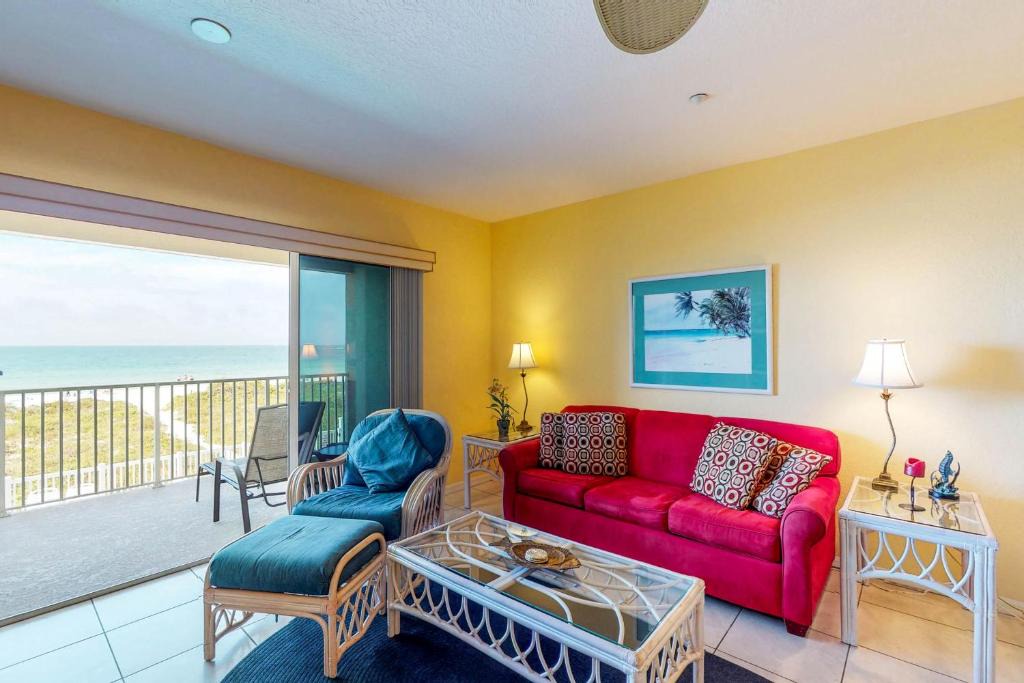 Independence Square House | Oceanside 204