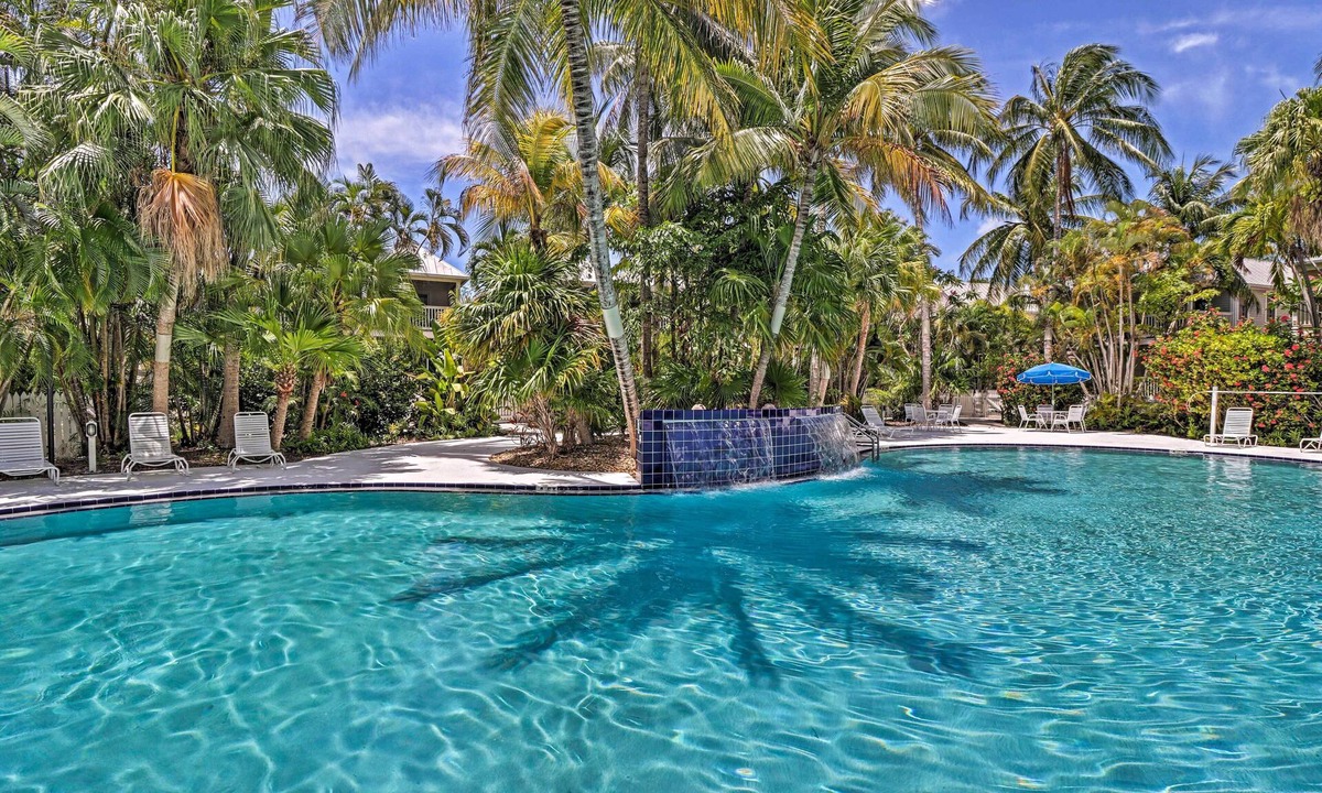 Key West Cottage | Old Town Proximity - Island Serenity!